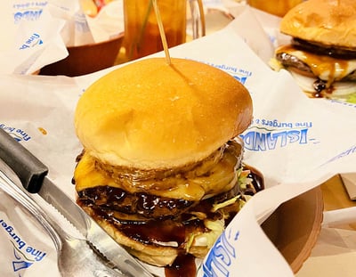 写真：おいしいハンバーガー